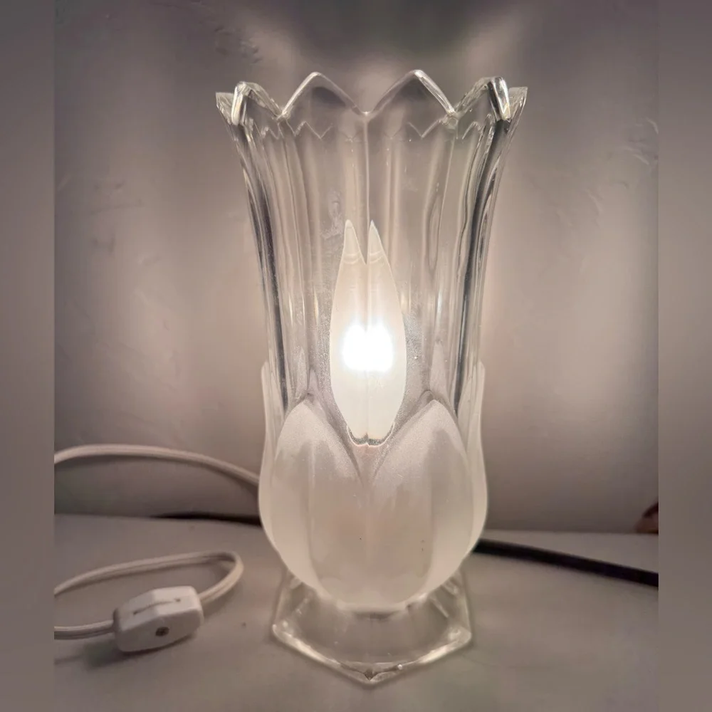 Vintage Crystal Tulip Torchiere style table lamp  Clear and Frosted ~8.5” Accent